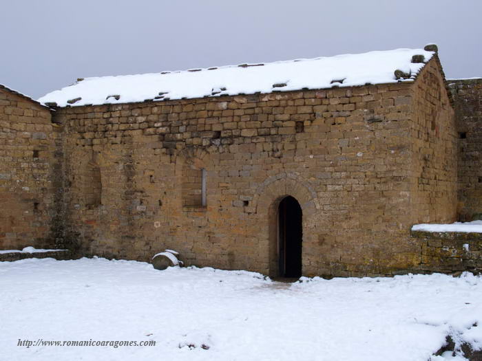 MURO SUR DE IGLESIA LOMBARDA Y ARTICULACIÓN CON IGLESIA DE SAN PEDRO